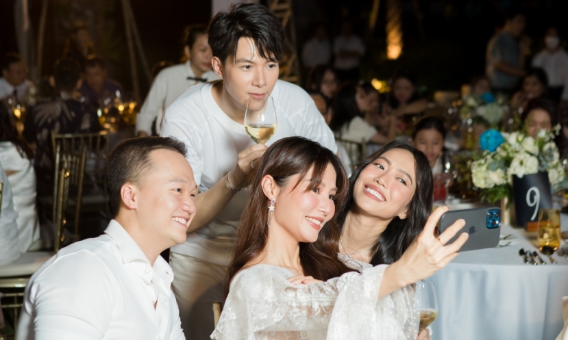 Các nghệ sĩ Việt tham gia tiệc chia tay độc thân của Diệu Nhi - Anh Tú. Ảnh: Internet Các nghệ sĩ Việt tham gia tiệc chia tay độc thân của Diệu Nhi - Anh Tú. Ảnh: Internet