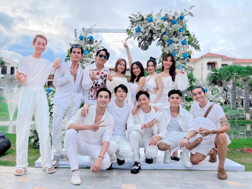 Trấn Thành và loạt sao Vbiz tề tựu ở Phan Thiết dự đám cưới Anh Tú - Diệu Nhi. Ảnh: Internet Trấn Thành và loạt sao Vbiz tề tựu ở Phan Thiết dự đám cưới Anh Tú - Diệu Nhi. Ảnh: Internet