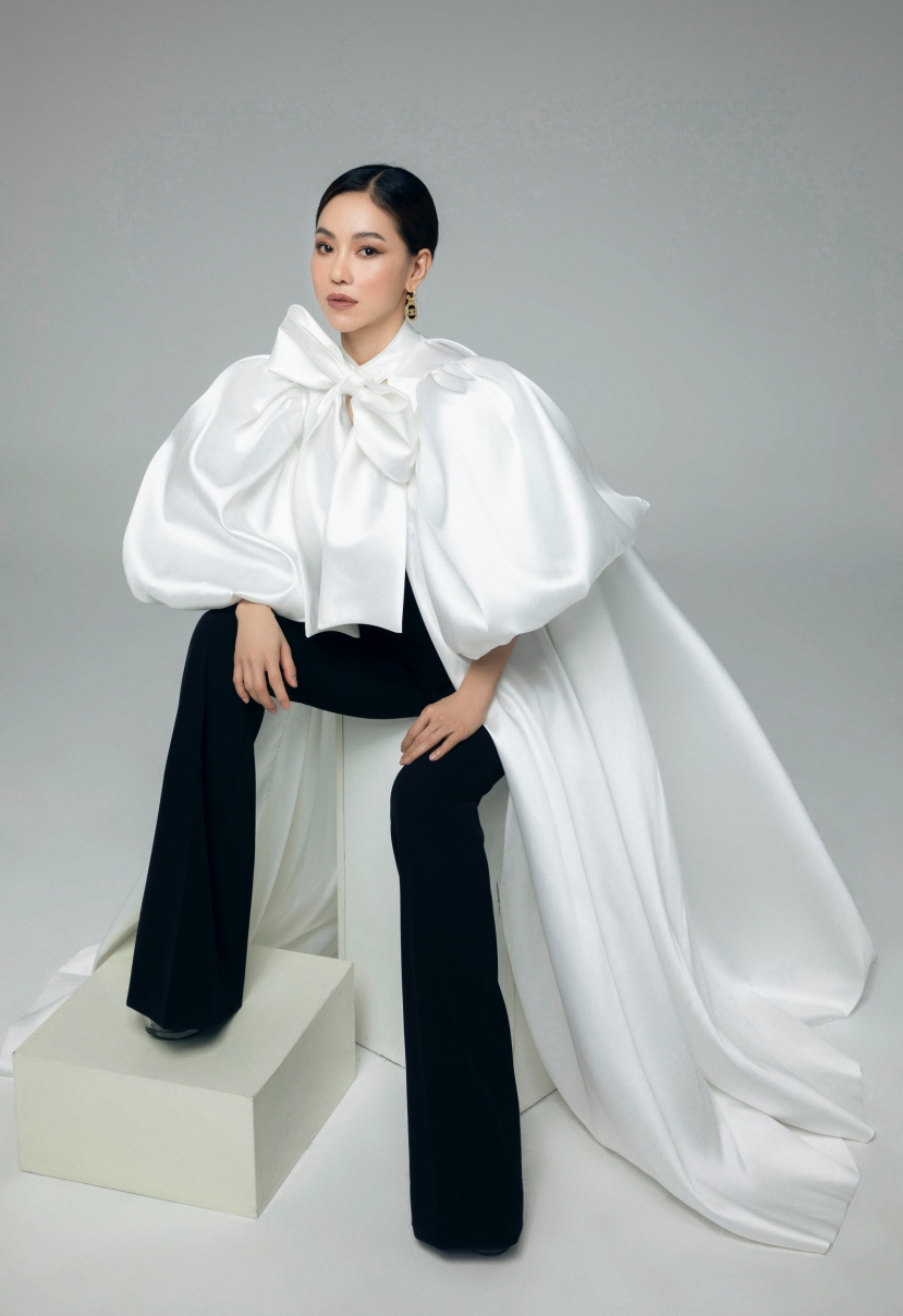 Phạm Kim Dung - người đứng sau thành công của hàng loạt mỹ nhân đình đám như Lương Thùy Linh, Đỗ Thị Hà, Nguyễn Thúc Thùy Tiên... Phạm Kim Dung - người đứng sau thành công của hàng loạt mỹ nhân đình đám như Lương Thùy Linh, Đỗ Thị Hà, Nguyễn Thúc Thùy Tiên...