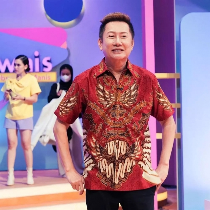 Chủ tịch Miss Grand chê bai ngoại hình Thiên Ân: 'Lưng dài, chân ngắn' khiến dư luận dậy sóng Chủ tịch Miss Grand chê bai ngoại hình Thiên Ân: 'Lưng dài, chân ngắn' khiến dư luận dậy sóng