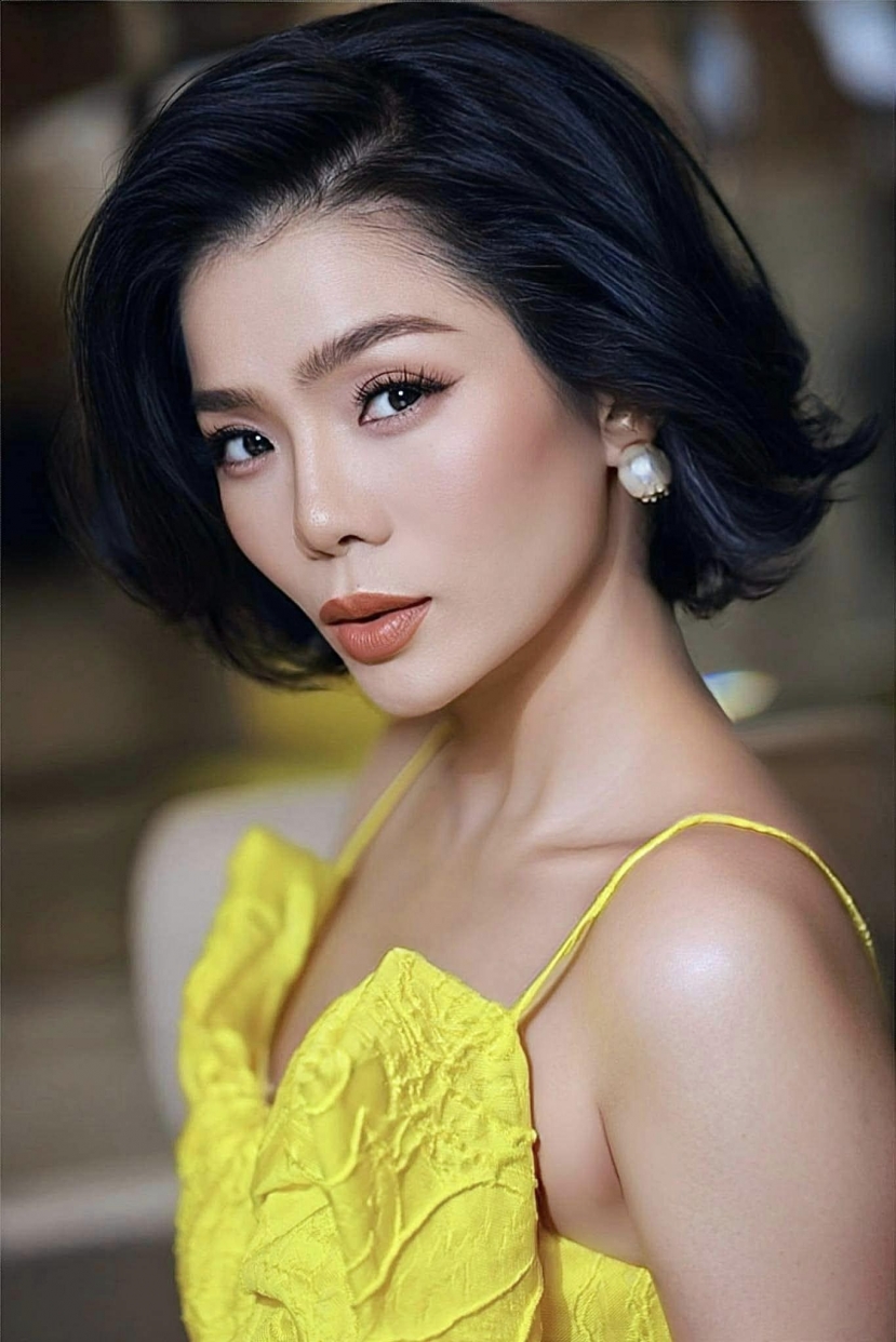 Lệ Quyên đăng tải hình ảnh mới trên trang cá nhân Lệ Quyên đăng tải hình ảnh mới trên trang cá nhân