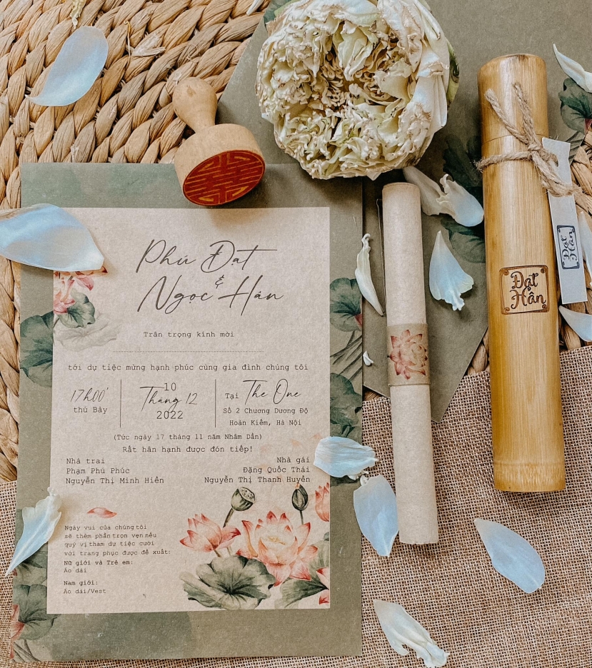 Thiệp cưới cầu kỳ của Hoa hậu Ngọc Hân. Ảnh: FBNV Thiệp cưới cầu kỳ của Hoa hậu Ngọc Hân. Ảnh: FBNV