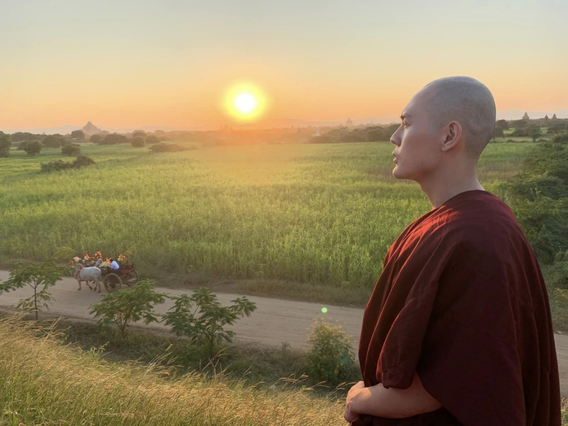 Trước đó, Võ Đăng Khoa cũng nhiều lần xuất gia gieo duyên khiến công chúng bất ngờ Trước đó, Võ Đăng Khoa cũng nhiều lần xuất gia gieo duyên khiến công chúng bất ngờ