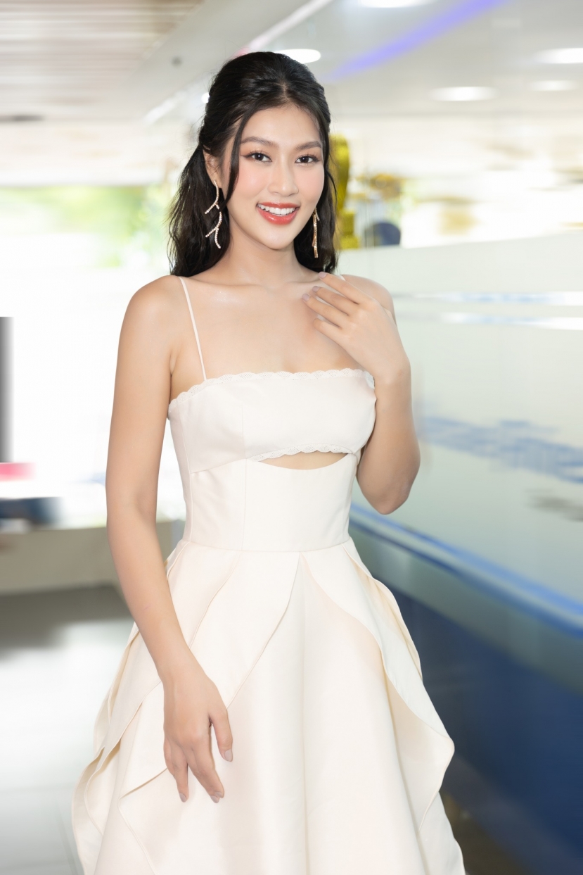 Đoàn Thiên Ân cũng từng giành tấm vé vào Top 20 Miss Grand International 2022 nhờ chiến thắng bình chọn Đoàn Thiên Ân cũng từng giành tấm vé vào Top 20 Miss Grand International 2022 nhờ chiến thắng bình chọn