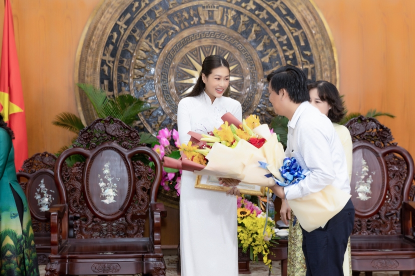 Thiên Ân lan tỏa sự tử tế trên cương vị đương kim Miss Grand International Việt Nam 2022 Thiên Ân lan tỏa sự tử tế trên cương vị đương kim Miss Grand International Việt Nam 2022