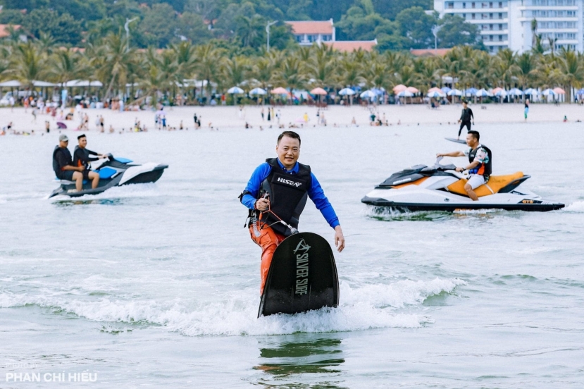 Không chỉ kinh doanh giỏi mà Shark Bình còn rất chu đáo Không chỉ kinh doanh giỏi mà Shark Bình còn rất chu đáo
