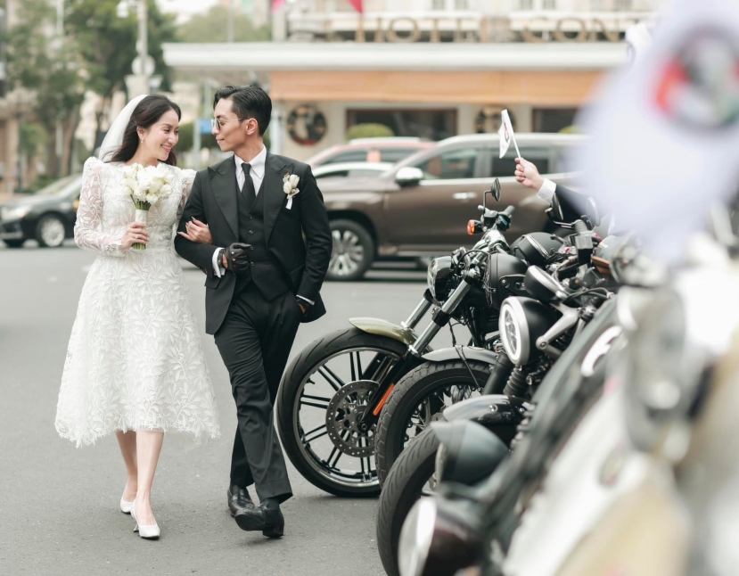 Vừa kết hôn với Khánh Thi, Phan Hiển có hành động lộ rõ con người thật - Ảnh 3 Vừa kết hôn với Khánh Thi, Phan Hiển có hành động lộ rõ con người thật - Ảnh 3