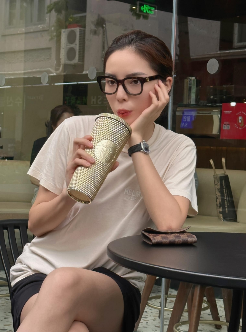 Hoa hậu Kỳ Duyên bình dị Hoa hậu Kỳ Duyên bình dị