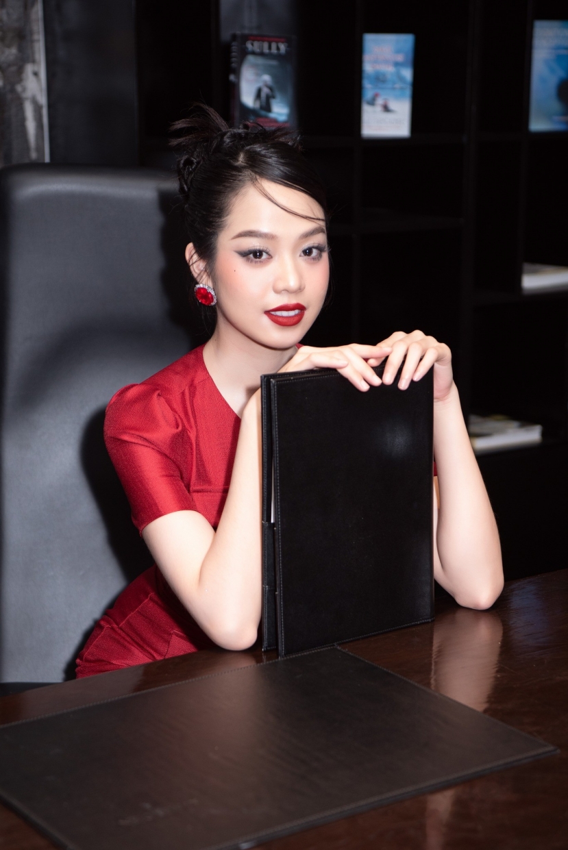 Thanh Thủy sẵn sàng rũ bỏ hình tượng 'nàng thơ' nhẹ nhàng thường thấy để làm mới bản thân Thanh Thủy sẵn sàng rũ bỏ hình tượng 'nàng thơ' nhẹ nhàng thường thấy để làm mới bản thân