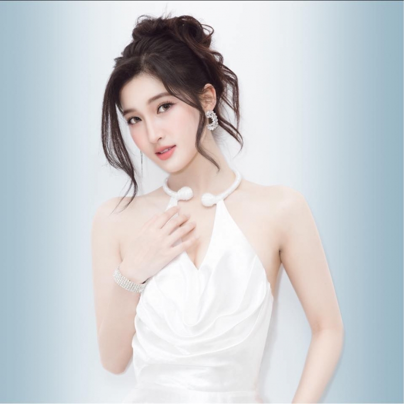 Phương Nhi hướng đến hình tượng ngọc nữ nhẹ nhàng Phương Nhi hướng đến hình tượng ngọc nữ nhẹ nhàng