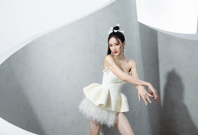 Angela Phương Trinh nhẹ nhàng, thanh mảnh hơn sau giảm cân Angela Phương Trinh nhẹ nhàng, thanh mảnh hơn sau giảm cân