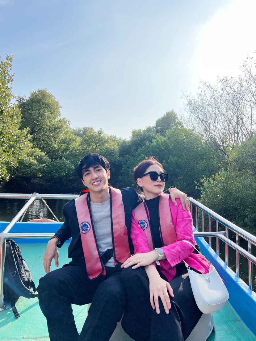 Hàng loạt khoảnh khắc ngọt ngào khiến dân tình ngưỡng mộ Hàng loạt khoảnh khắc ngọt ngào khiến dân tình ngưỡng mộ