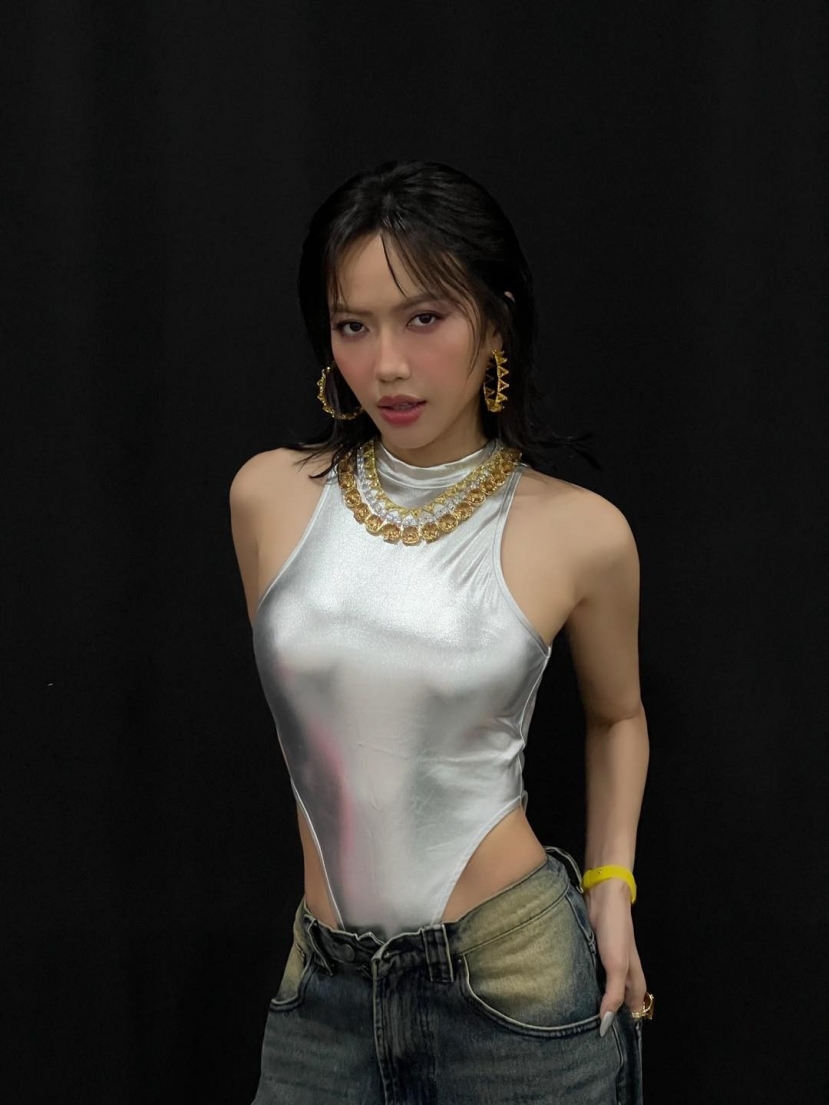 Diệu Nhi ngày càng thăng hạng nhan sắc lẫn lối ăn mặc Diệu Nhi ngày càng thăng hạng nhan sắc lẫn lối ăn mặc