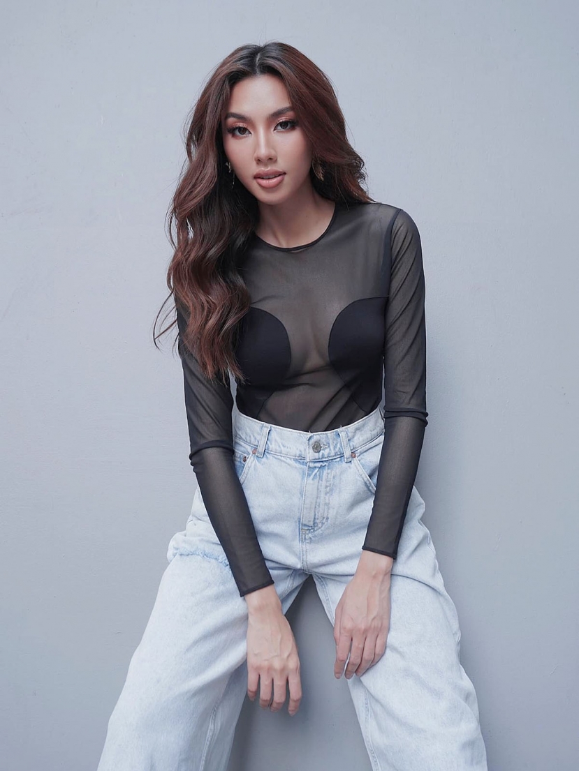 Gu thời trang của Thùy Tiên ngày càng thăng hạng, độ sexy của cô nàng chẳng kém Ngọc Trinh Gu thời trang của Thùy Tiên ngày càng thăng hạng, độ sexy của cô nàng chẳng kém Ngọc Trinh