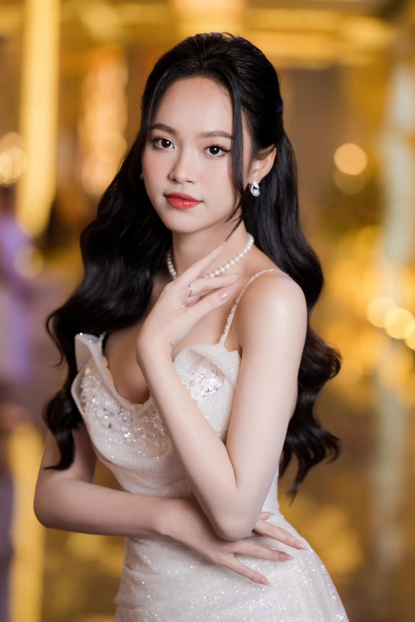 Sức hút của Trình Thùy Linh ngày một tăng mạnh sau khi đăng quang Sức hút của Trình Thùy Linh ngày một tăng mạnh sau khi đăng quang