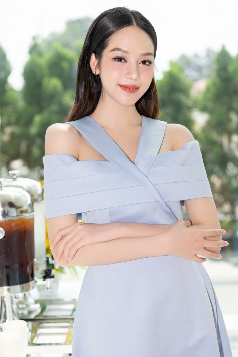 Thanh Thủy gây tranh cãi vì can thiệp 'dao kéo', đây là phản ứng của 'bà trùm hoa hậu' - Ảnh 1 Thanh Thủy gây tranh cãi vì can thiệp 'dao kéo', đây là phản ứng của 'bà trùm hoa hậu' - Ảnh 1