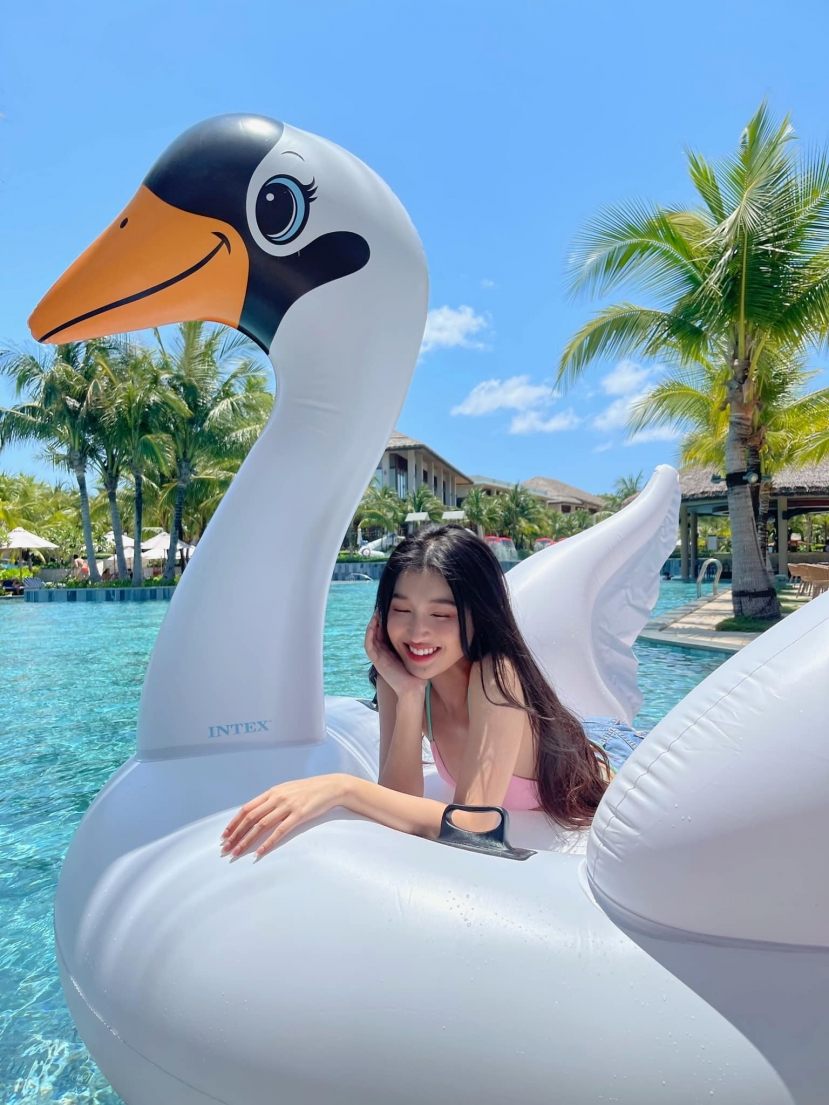 Đây là lần hiếm hoi Phương Nhi tung ra những khoảnh khắc khiến netizen 'xịt máu mũi' Đây là lần hiếm hoi Phương Nhi tung ra những khoảnh khắc khiến netizen 'xịt máu mũi'