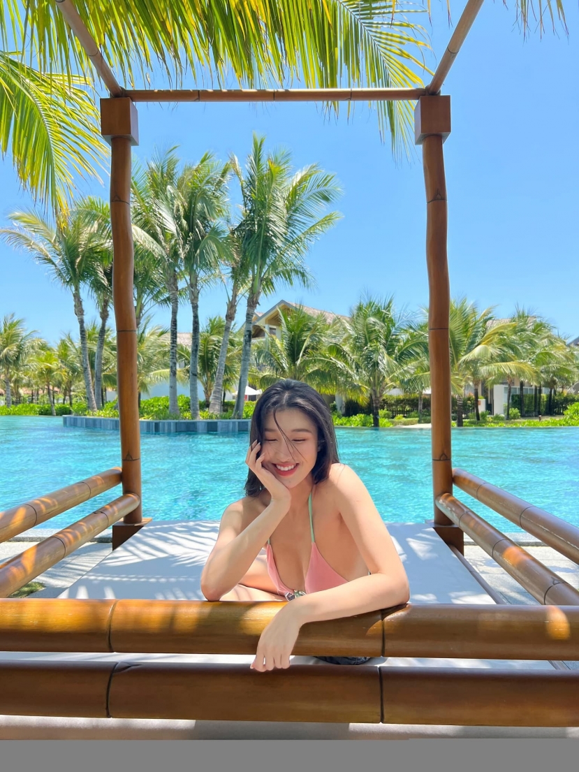 Phương Nhi chào hè với loạt ảnh nóng bỏng, vòng eo 'siêu thực' khiến fan trố mắt - Ảnh 3 Phương Nhi chào hè với loạt ảnh nóng bỏng, vòng eo 'siêu thực' khiến fan trố mắt - Ảnh 3