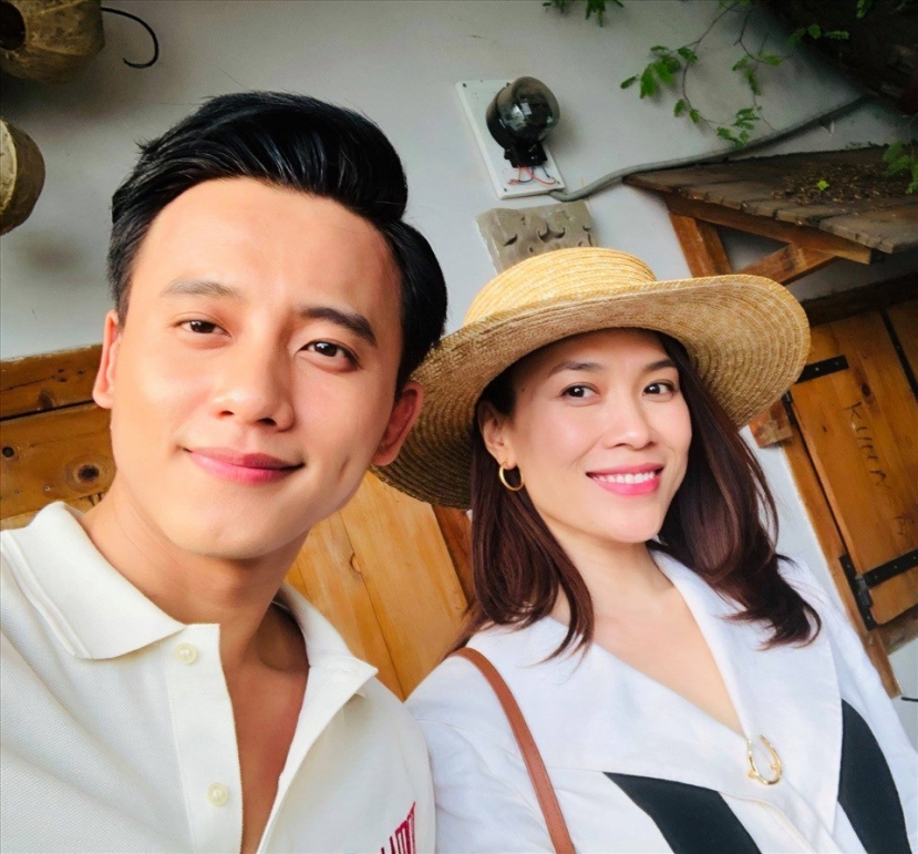Mỹ Tâm vướng tin đồn hẹn hò với Mai Tài Phến Mỹ Tâm vướng tin đồn hẹn hò với Mai Tài Phến