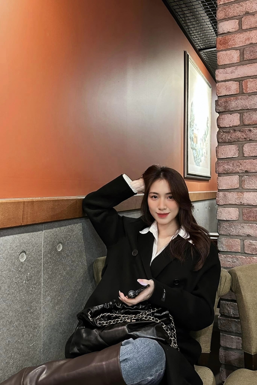 Hòa Minzy hỏi 'có đang hạnh phúc không', bé Bo có câu trả lời khiến dân tình tan chảy - Ảnh 1 Hòa Minzy hỏi 'có đang hạnh phúc không', bé Bo có câu trả lời khiến dân tình tan chảy - Ảnh 1