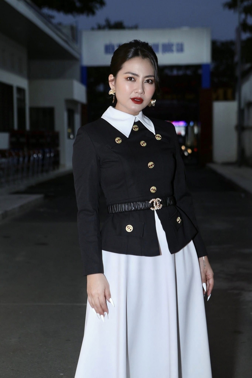 Ngọc Lan mạnh tay trước những ý kiến tiêu cực hướng đến cô sau vụ hợp đồng bảo hiểm Ngọc Lan mạnh tay trước những ý kiến tiêu cực hướng đến cô sau vụ hợp đồng bảo hiểm