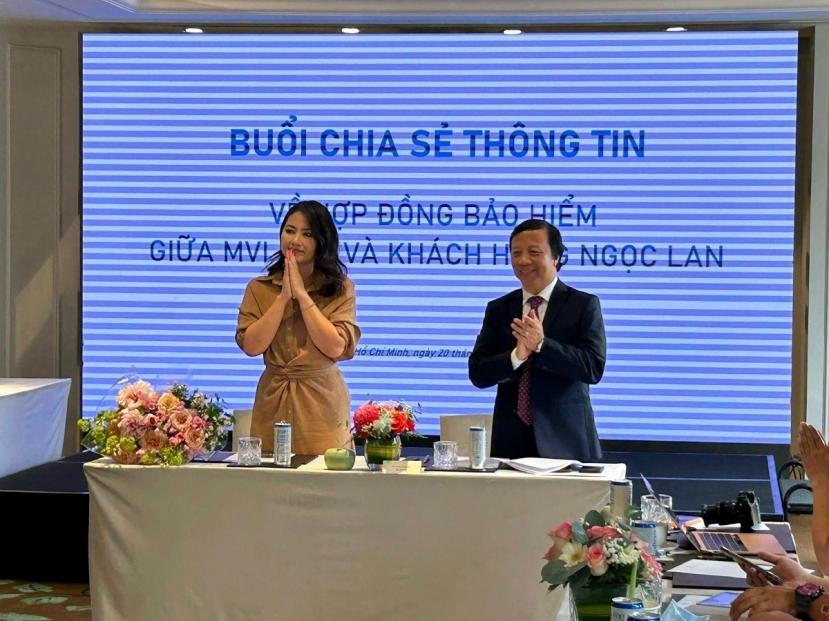 Ngọc Lan và công ty bảo hiểm tại buổi làm việc ngày 20/4 Ngọc Lan và công ty bảo hiểm tại buổi làm việc ngày 20/4
