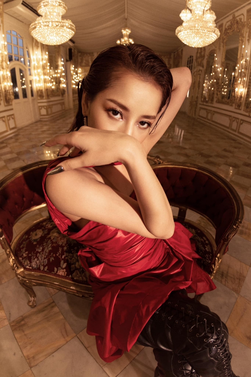 Sau màn chào sân gây 'chấn động' cõi mạng, lộ thứ hạng của Chi Pu tại show Tỷ Tỷ Đạp Gió Rẽ Sóng - Ảnh 1 Sau màn chào sân gây 'chấn động' cõi mạng, lộ thứ hạng của Chi Pu tại show Tỷ Tỷ Đạp Gió Rẽ Sóng - Ảnh 1
