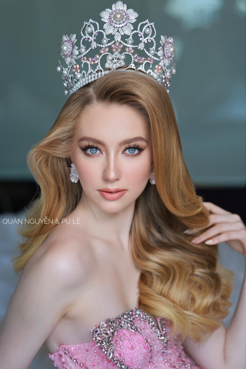 Phát sốt trước nhan sắc đẹp tựa thiên thần của đương kim Miss International - Ảnh 1 Phát sốt trước nhan sắc đẹp tựa thiên thần của đương kim Miss International - Ảnh 1