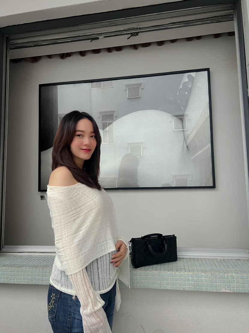 Visual nét căng của Minh Hằng khiến ai nấy trầm trồ Visual nét căng của Minh Hằng khiến ai nấy trầm trồ