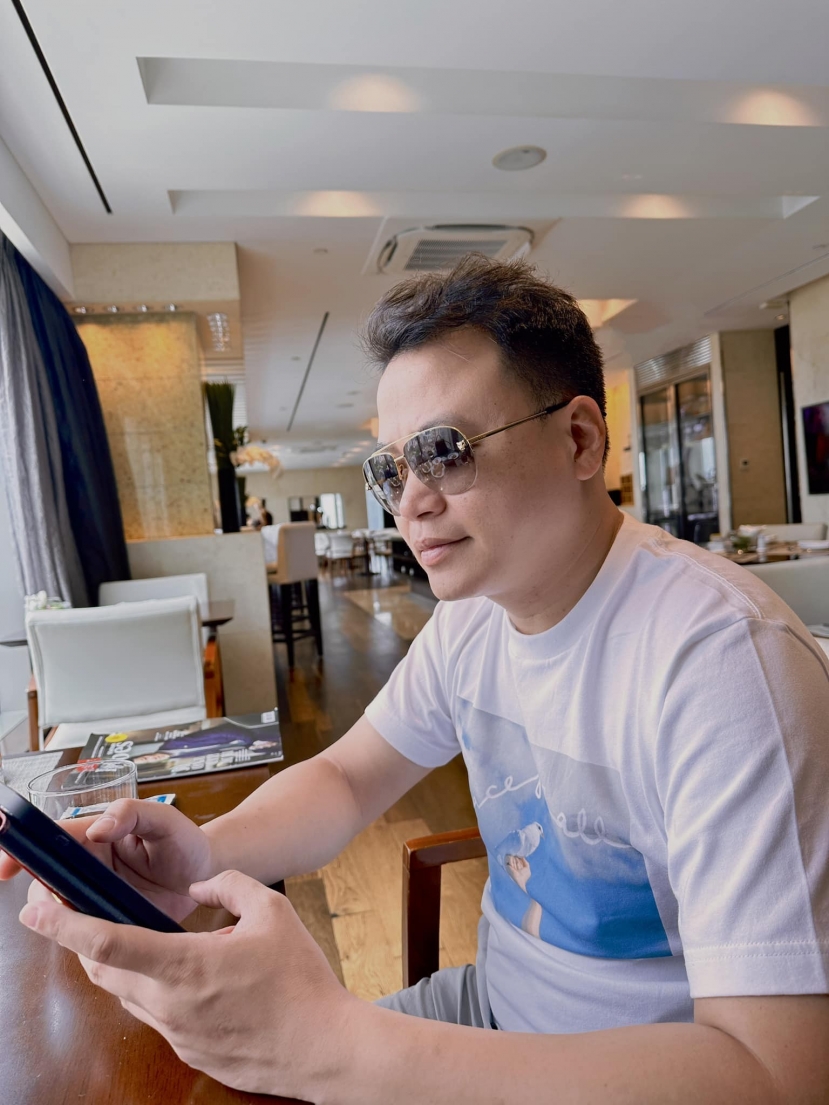 Shark Bình không ngần ngại lên tiếng bảo vệ Phương Oanh trước những bình luận kém tinh tế từ dân mạng Shark Bình không ngần ngại lên tiếng bảo vệ Phương Oanh trước những bình luận kém tinh tế từ dân mạng