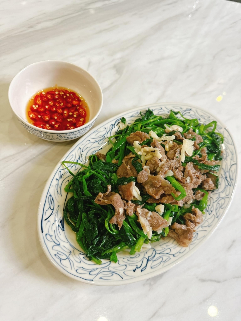 Vắng bóng màn ảnh, Phương Oanh chăm chỉ việc nhà Vắng bóng màn ảnh, Phương Oanh chăm chỉ việc nhà