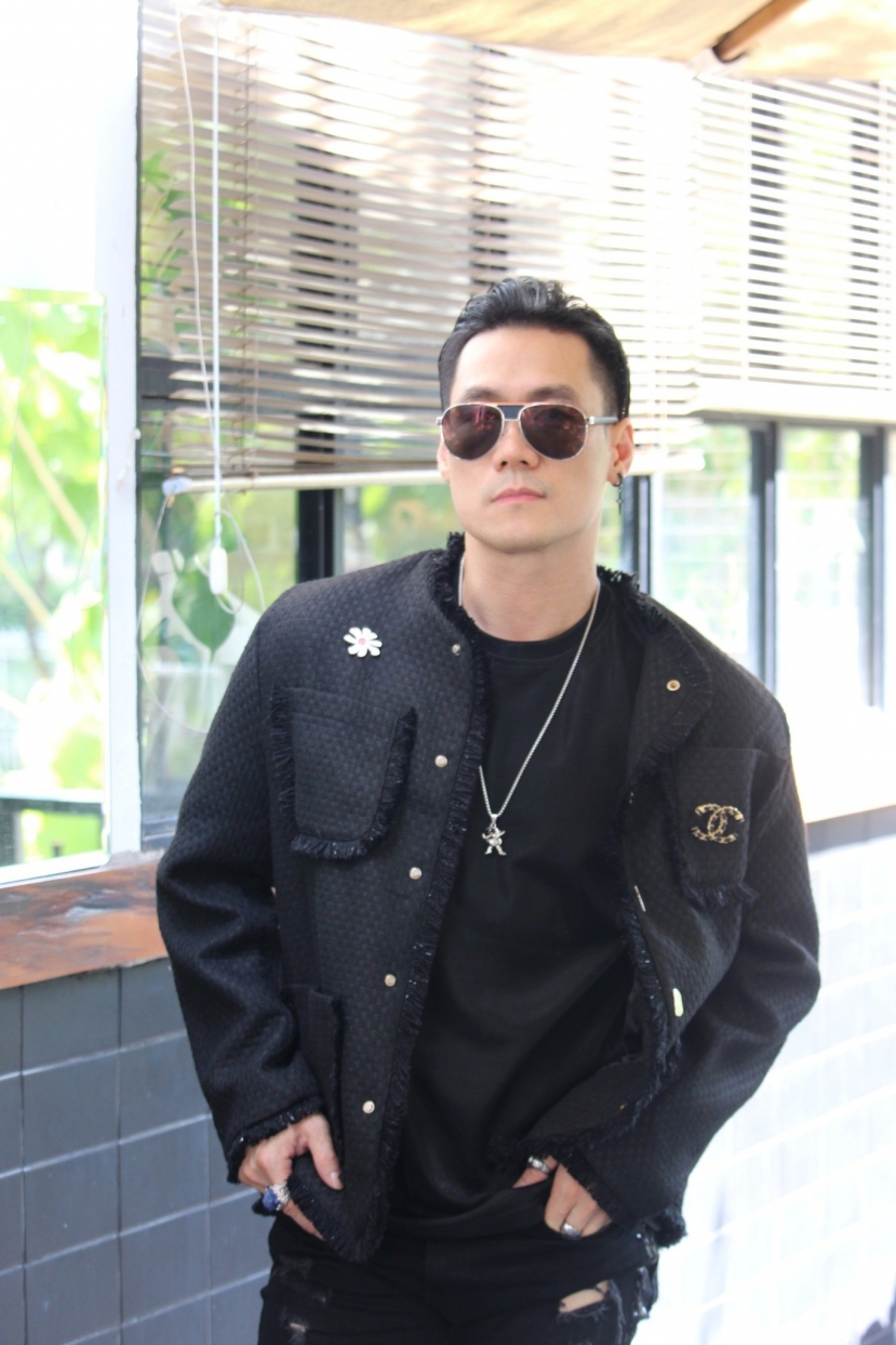 Thông tin Khánh Phương có vợ gây xôn xao những ngày qua Thông tin Khánh Phương có vợ gây xôn xao những ngày qua