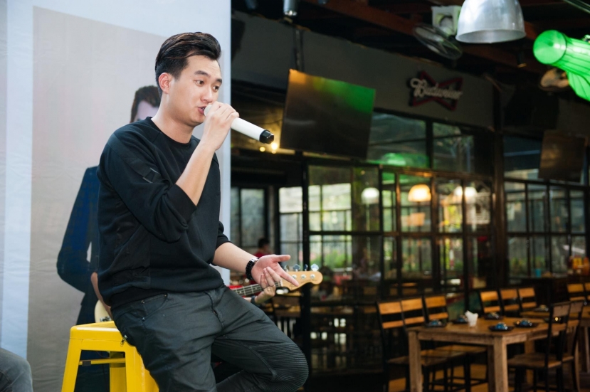 Anh Tuấn không muốn nhắc lại câu chuyện này. Ồn ào khiến nam diễn viên bị ảnh hưởng quá nhiều Anh Tuấn không muốn nhắc lại câu chuyện này. Ồn ào khiến nam diễn viên bị ảnh hưởng quá nhiều