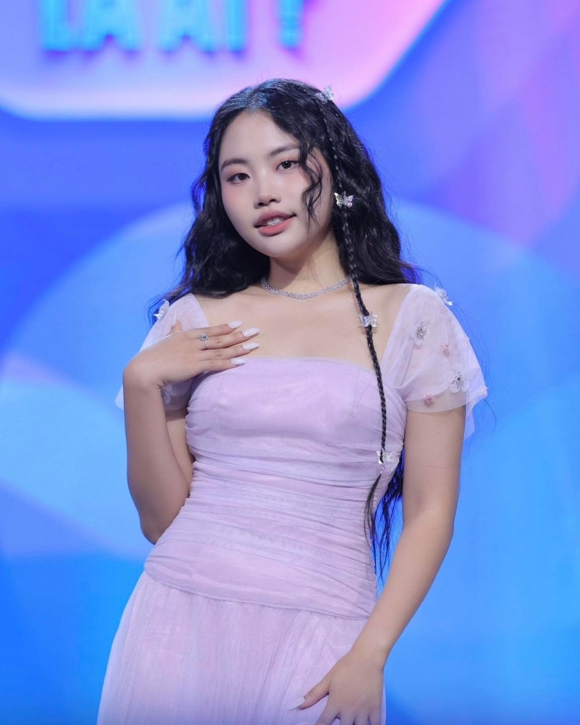 Phương Mỹ Chi tham gia show hẹn hò đình đám Người Ấy Là Ai với vai trò cố vấn Phương Mỹ Chi tham gia show hẹn hò đình đám Người Ấy Là Ai với vai trò cố vấn