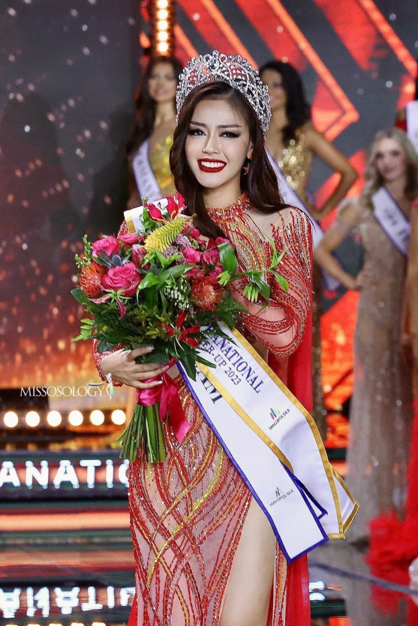 Đặng Thanh Ngân đăng quang ngôi vị Á hậu 4 Miss Supranational (Hoa hậu Siêu quốc gia 2023) Đặng Thanh Ngân đăng quang ngôi vị Á hậu 4 Miss Supranational (Hoa hậu Siêu quốc gia 2023)