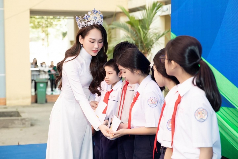 Mai Phương tích cực tham gia các dự án thiện nguyên xuyên suốt hành trình đương nhiệm Mai Phương tích cực tham gia các dự án thiện nguyên xuyên suốt hành trình đương nhiệm