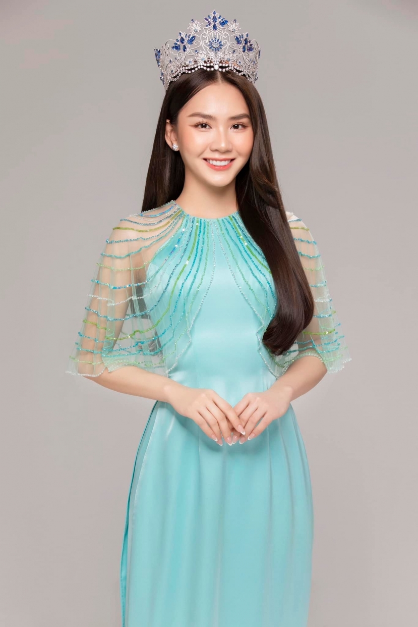 Việc được chủ tịch Miss World khen ngợi là điểm cộng lớn của nàng hậu trước khi 'đem chuông đi đánh xứ người'. Việc được chủ tịch Miss World khen ngợi là điểm cộng lớn của nàng hậu trước khi 'đem chuông đi đánh xứ người'.