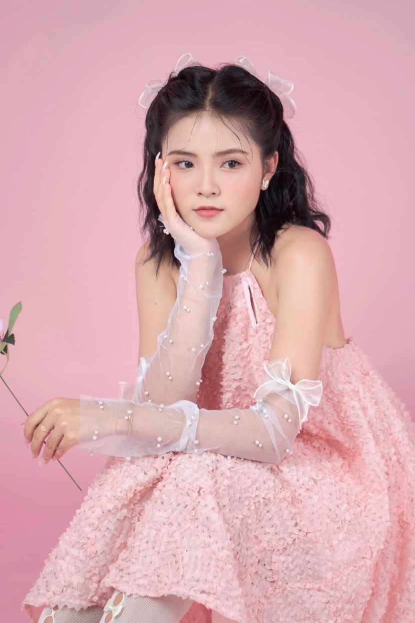 1 nữ diễn viên lên tiếng vụ Ý Nhi, nhưng dân tình soi ra chi tiết lạ - Ảnh 1 1 nữ diễn viên lên tiếng vụ Ý Nhi, nhưng dân tình soi ra chi tiết lạ - Ảnh 1