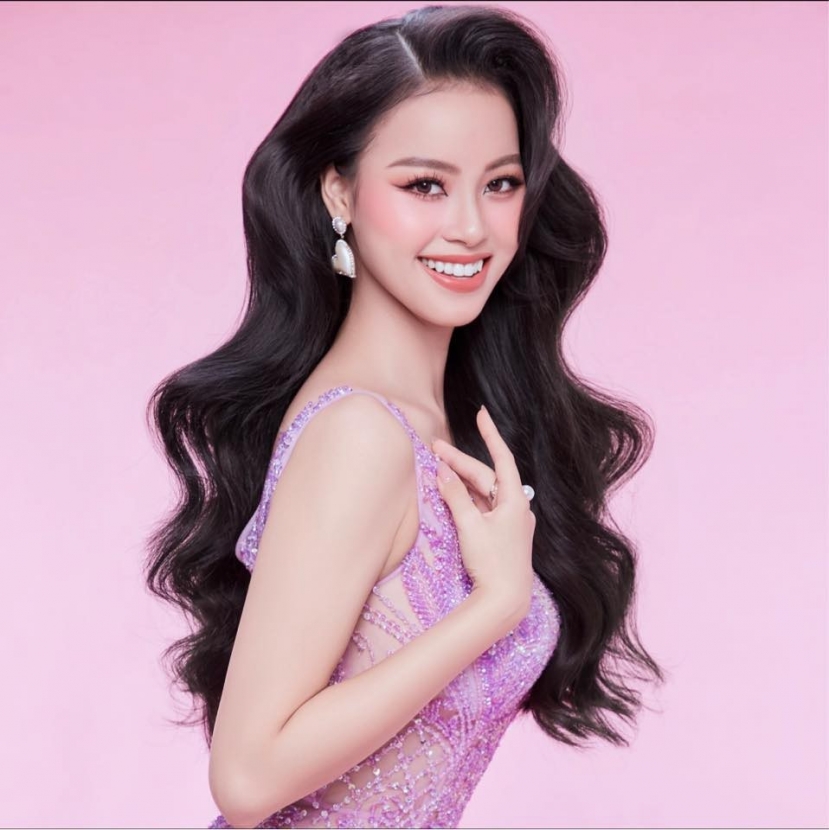Đào Hiền vẫn đang trở thành tâm điểm của công chúng sau phát ngôn gây tranh cãi Đào Hiền vẫn đang trở thành tâm điểm của công chúng sau phát ngôn gây tranh cãi