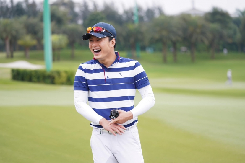 Hồng Đăng tiếp tục duy trì thói quen chơi golf Hồng Đăng tiếp tục duy trì thói quen chơi golf