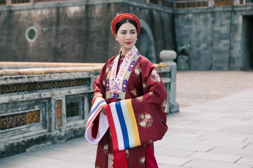 Hòa Minzy rục rịch với việc tái xuất đường đua âm nhạc trong tháng 9 này Hòa Minzy rục rịch với việc tái xuất đường đua âm nhạc trong tháng 9 này