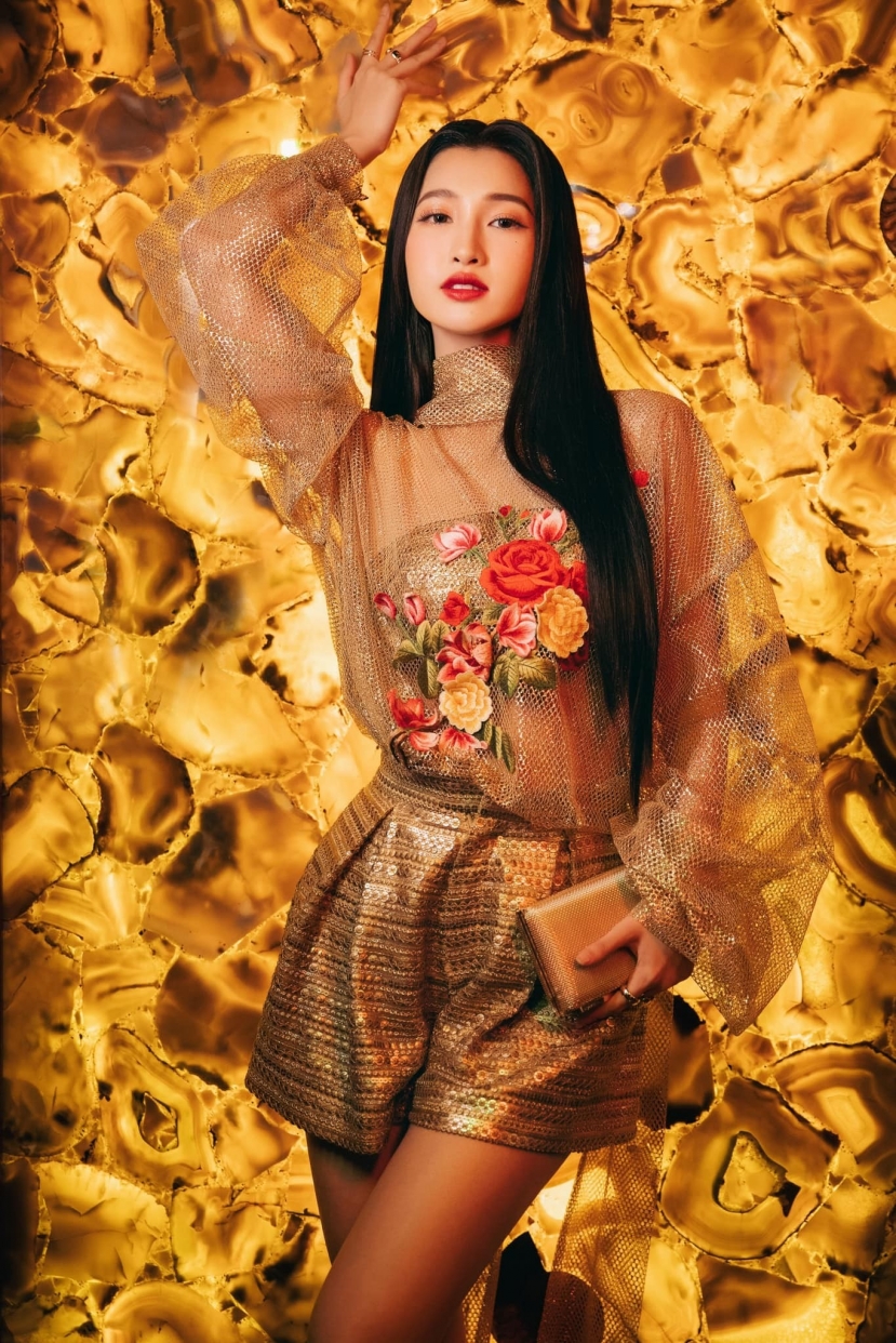 Từ khi nhập cuộc, Phương Nhi cho thấy sức hút truyền thông khủng Từ khi nhập cuộc, Phương Nhi cho thấy sức hút truyền thông khủng