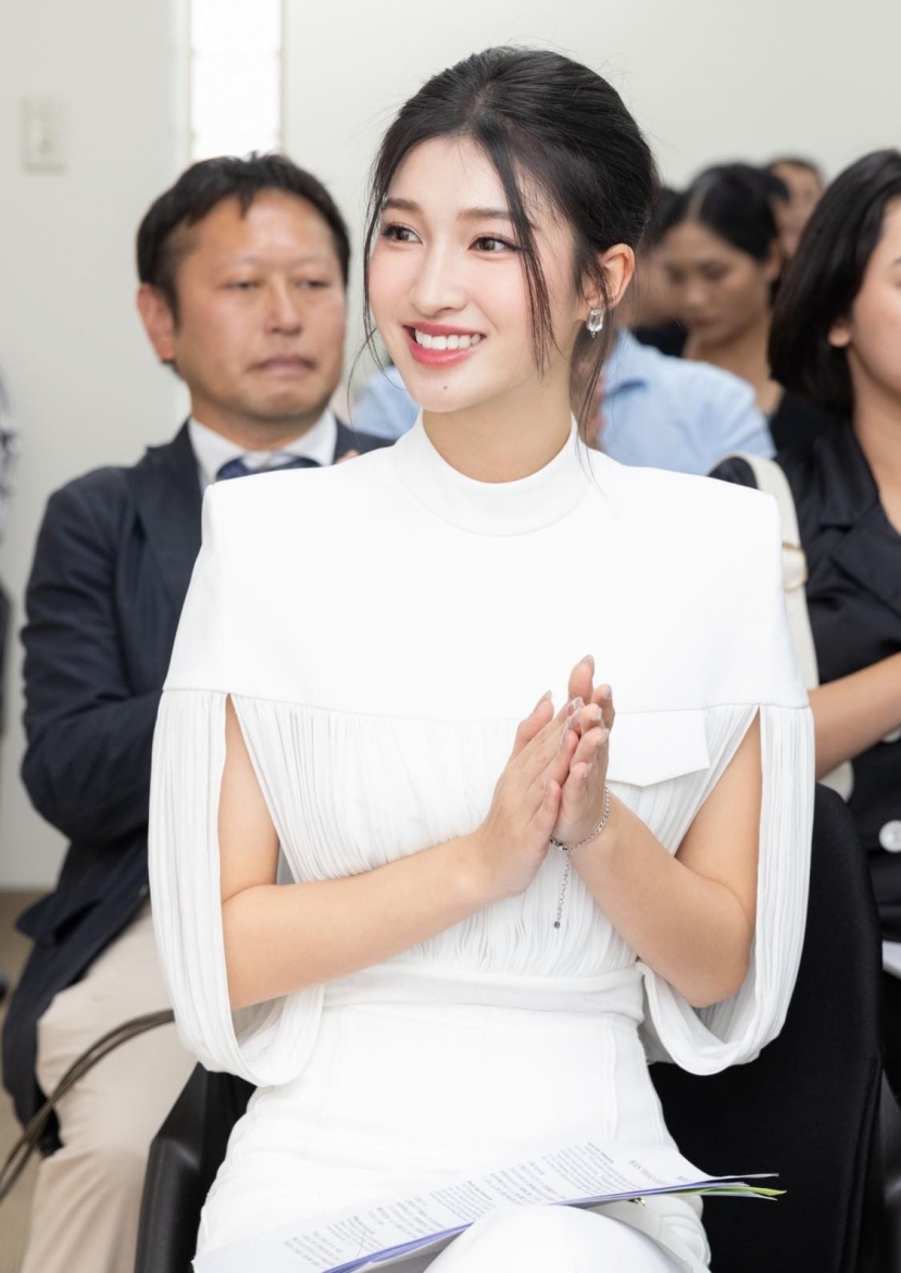 Phương Nhi trở thành Đại sứ chia sẻ, quảng bá sản phẩm và du lịch của Yamanashi Phương Nhi trở thành Đại sứ chia sẻ, quảng bá sản phẩm và du lịch của Yamanashi