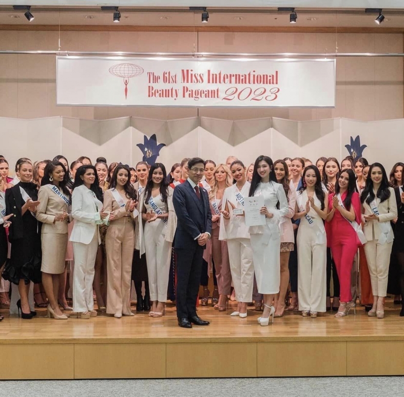 Phương Nhi vinh dự khi được đại diện cho các thí sinh của cuộc thi nhận chứng nhận Miss Visit Japan 2023 Phương Nhi vinh dự khi được đại diện cho các thí sinh của cuộc thi nhận chứng nhận Miss Visit Japan 2023