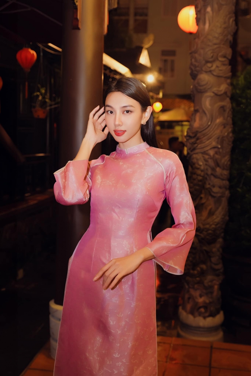 Thùy Tiên trở thành 'Mỹ nhân của năm', có bài phát biểu khiến ai nấy khen EQ cực phẩm - Ảnh 1 Thùy Tiên trở thành 'Mỹ nhân của năm', có bài phát biểu khiến ai nấy khen EQ cực phẩm - Ảnh 1