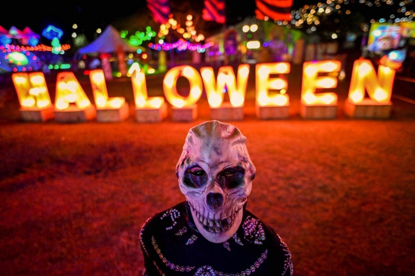 Ngày lễ Halloween được tổ chức vào ngày 31 tháng 10 hàng năm Ngày lễ Halloween được tổ chức vào ngày 31 tháng 10 hàng năm