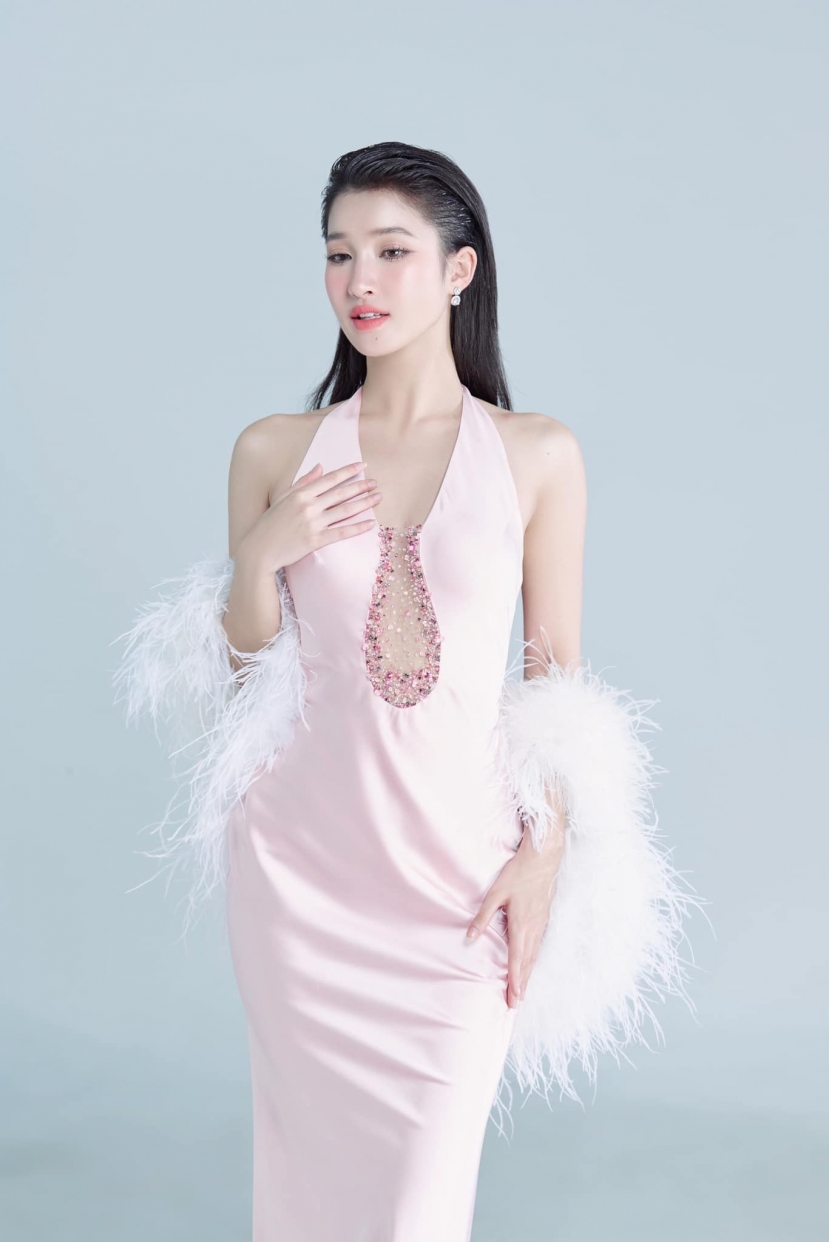 Mục tiêu của Phương Nhi tại Miss International là nỗ lực hết khả năng của mình, trải nghiệm và học hỏi Mục tiêu của Phương Nhi tại Miss International là nỗ lực hết khả năng của mình, trải nghiệm và học hỏi