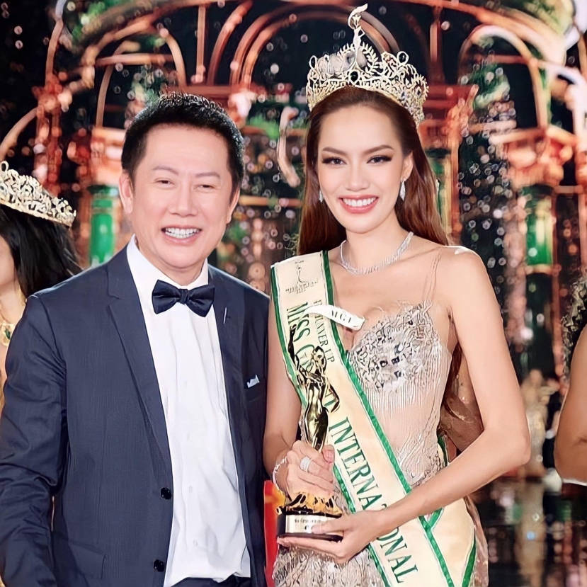 Sau đăng quang ngôi vị Á hậu 4 mùa giải 2023, Lê Hoàng Phương nhận được cảm tình của ông Nawat Sau đăng quang ngôi vị Á hậu 4 mùa giải 2023, Lê Hoàng Phương nhận được cảm tình của ông Nawat