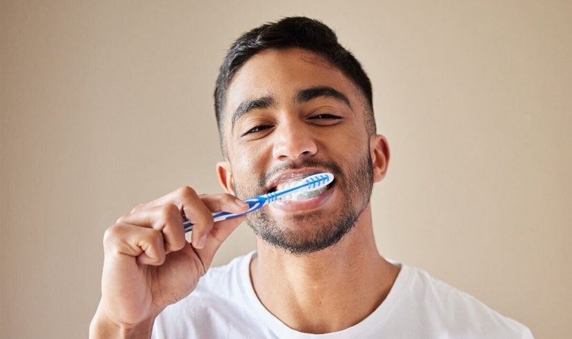Vệ sinh răng miệng hàng ngày được xem là thói quen tự nhiên Vệ sinh răng miệng hàng ngày được xem là thói quen tự nhiên