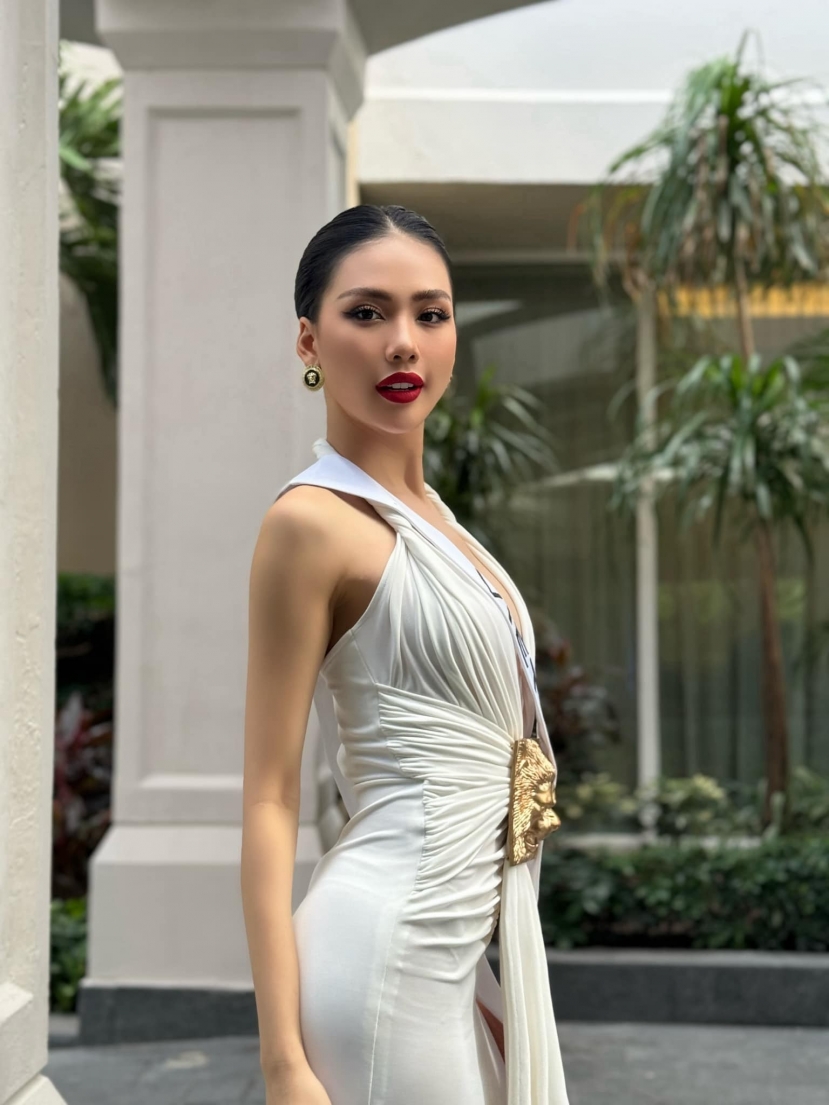 Bùi Quỳnh Hoa lộ điểm yếu lớn tại Miss Universe 2023, fan lo ngại vụt mất vương miện - Ảnh 1 Bùi Quỳnh Hoa lộ điểm yếu lớn tại Miss Universe 2023, fan lo ngại vụt mất vương miện - Ảnh 1